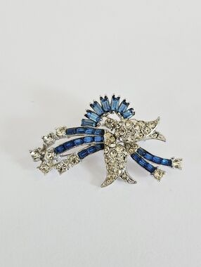 Vintage 1950's Signed Wiesner Coro Blue Clear Rhinestone Rhodium Bird Brooch Pin